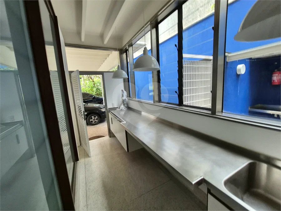 Casa a venda ou locação no Tamboré 1
