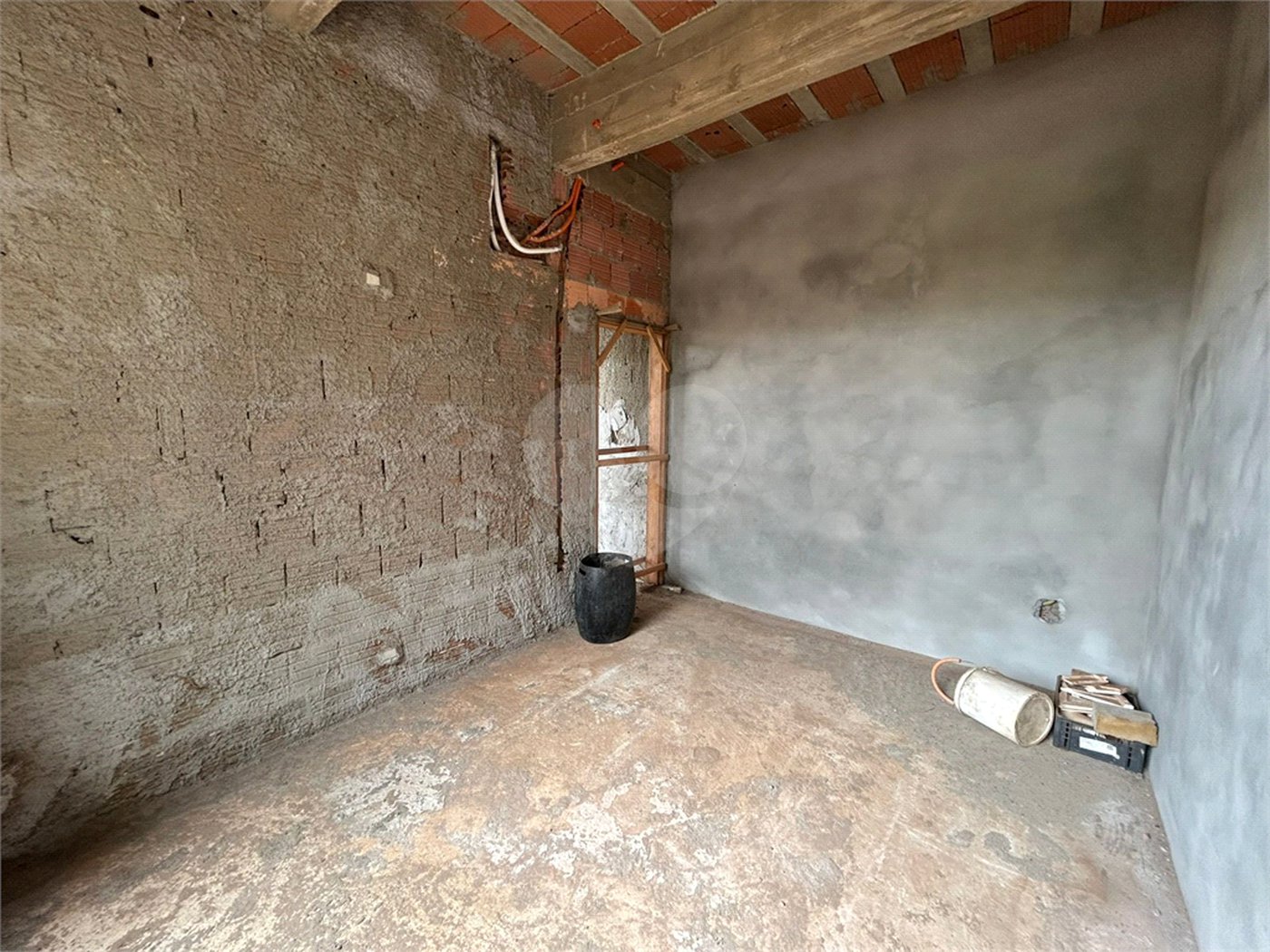 Casa à Venda de 3 dormitórios no condomínio damha II em São Carlos,