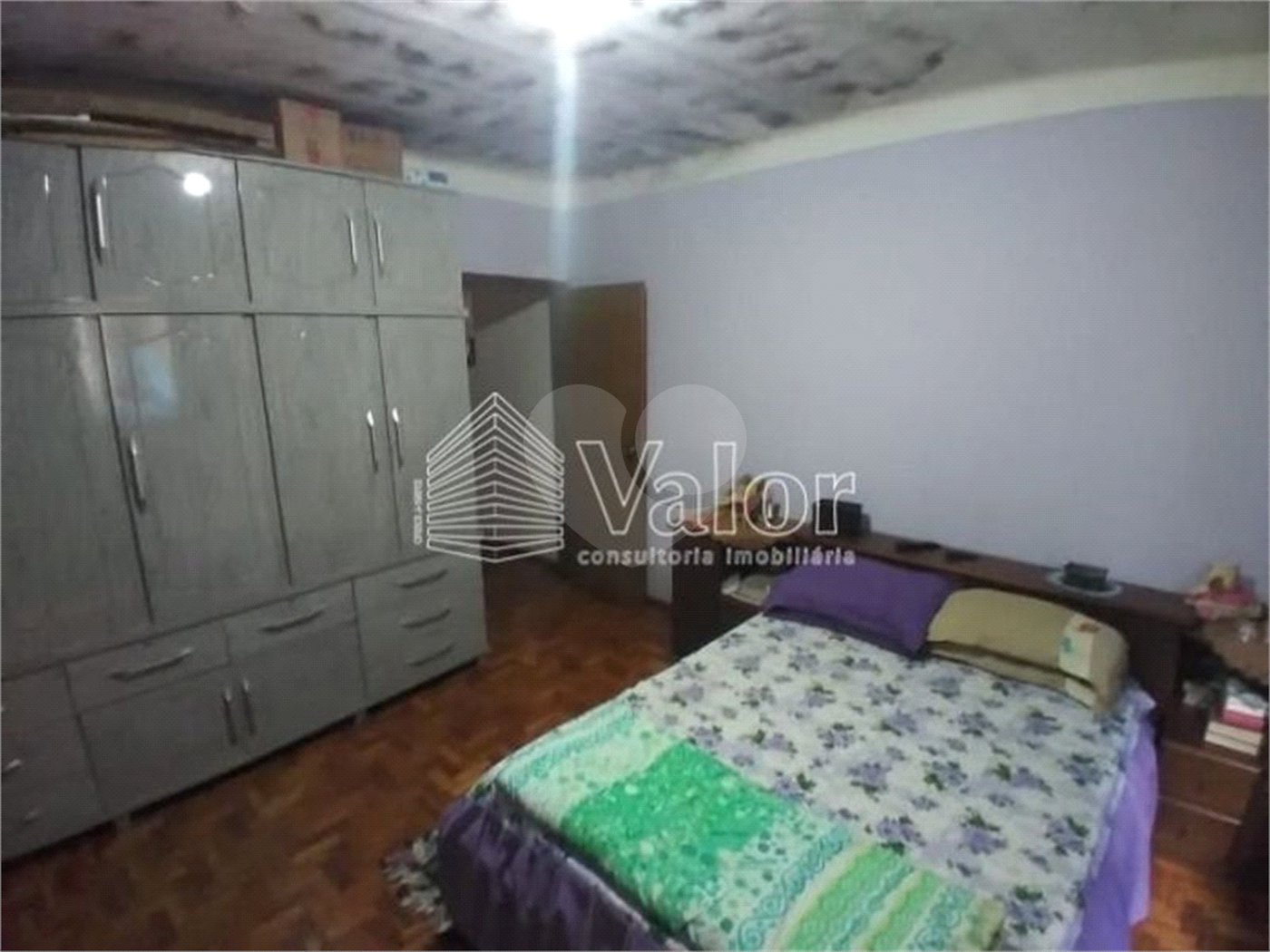 Casa Terreá á Venda.
