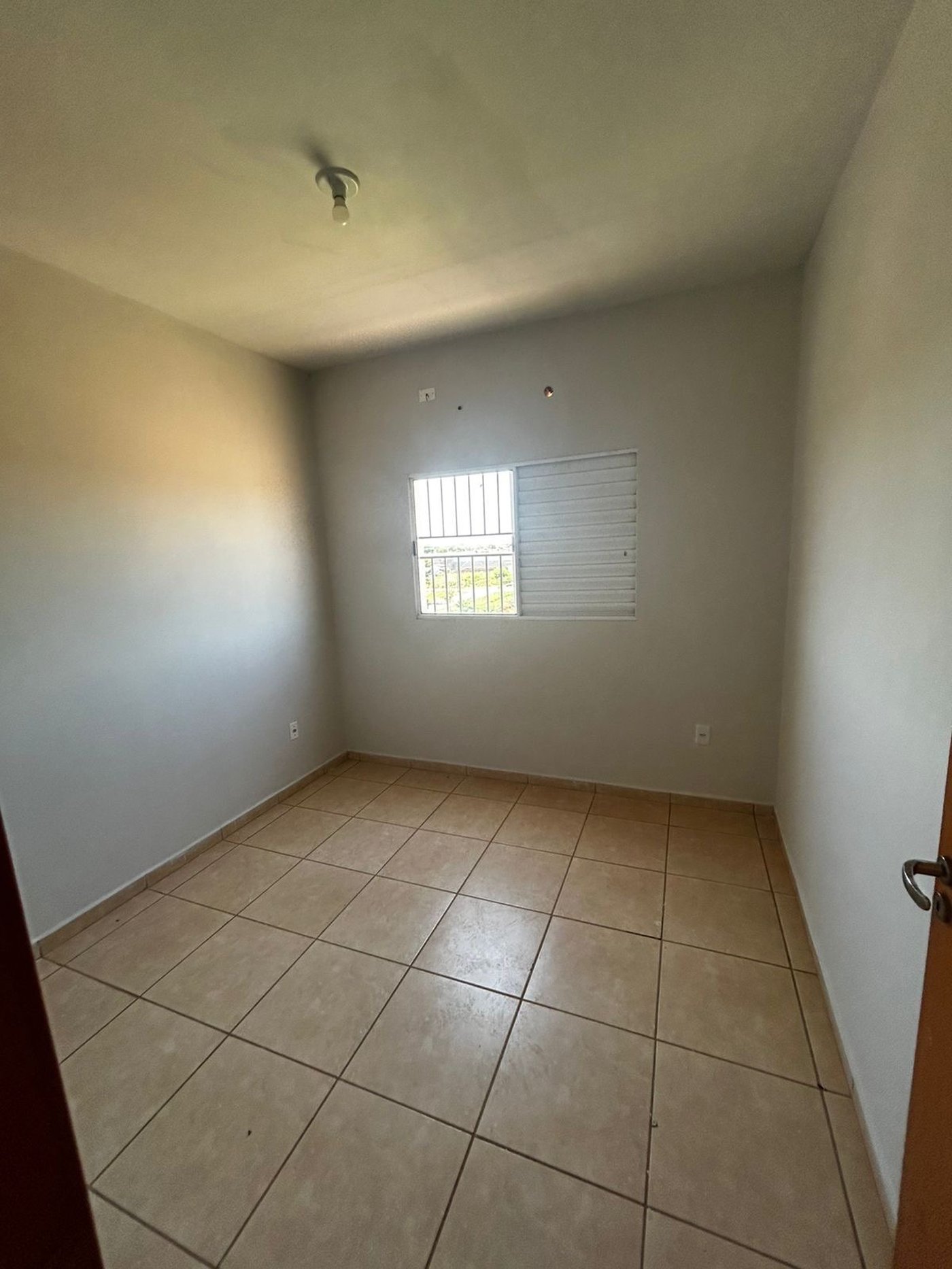 Apartamento para alugar com 2 quartos em Vila Nova, Três Lagoas, MS