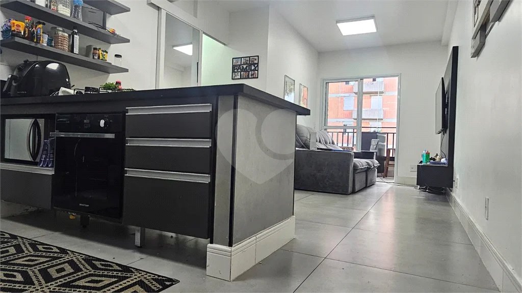 Apartamento à venda Campo Belo, 74 m², 3 dormitórios, 1 suíte, varanda gourmet, 2 vagas, depósito