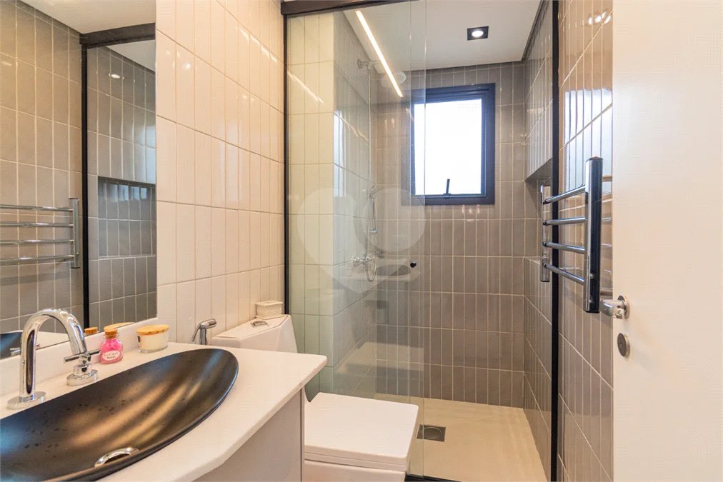 Apartamento 3 suítes 4 vagas 318m² a venda na Vila Sofia - São Paulo