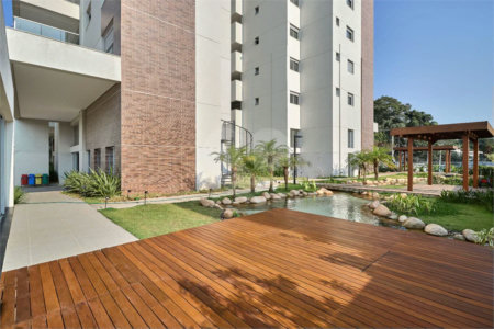 Apartamento com 155m² pronto para morar com 03 suítes e 02 vagas no Jardim Marajoara.