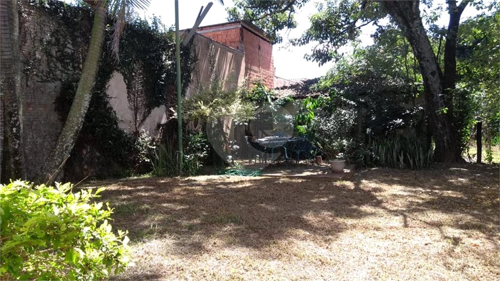 Excelente sítio, localizado no Jardim Tangará