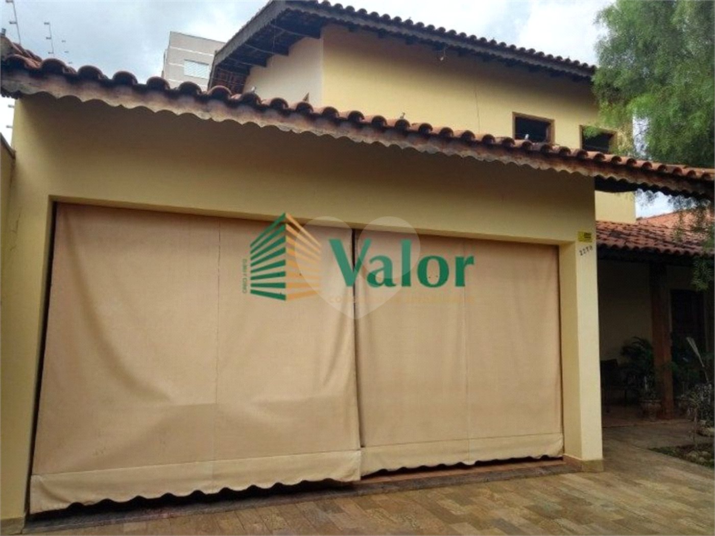 Sobrado á venda no Residencial Jardim Brasil