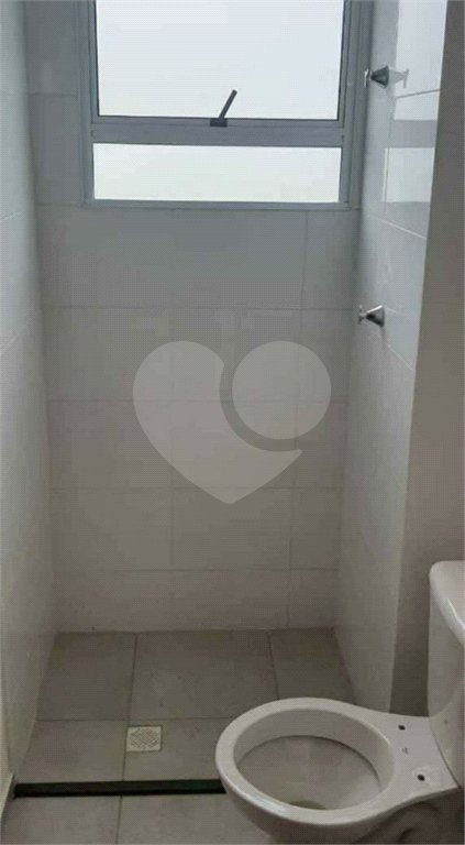 Apartamento no Condomínio Monte Athos.