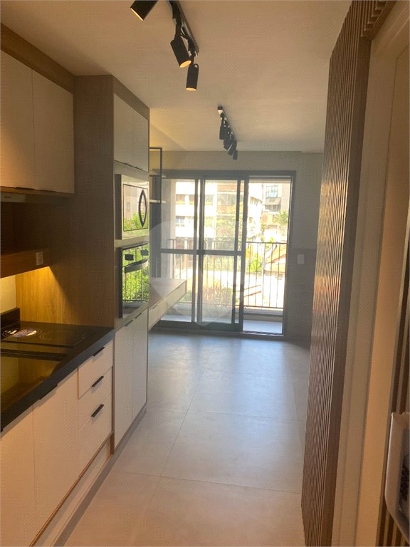 Studio em Cerqueira César com 27m² – 1 Suíte e 1 Vaga