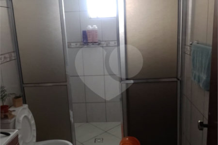 Casa térrea para venda, com 3 dormitórios, sendo 1 suíte.