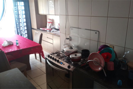Casa para venda em Ibaté/SP.
