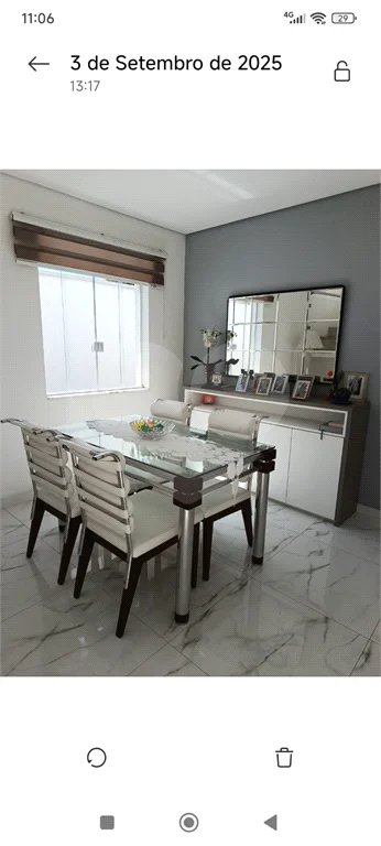 Sobrado novo, com 250m², 3 quartos, sendo 1 suíte, 2 garagens, à venda na Vila Prudente