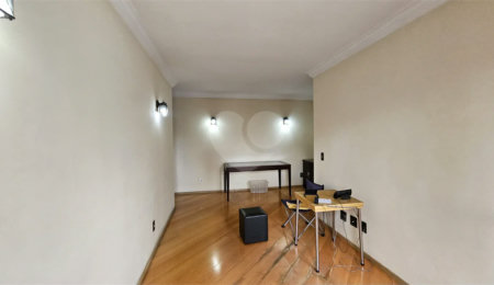 Apartamento à venda com 3 quartos, sendo 1 suíte,  em Saúde, São Paulo, SP