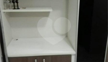 Apartamento à venda com 3 quartos em Vila Talarico, São Paulo, SP