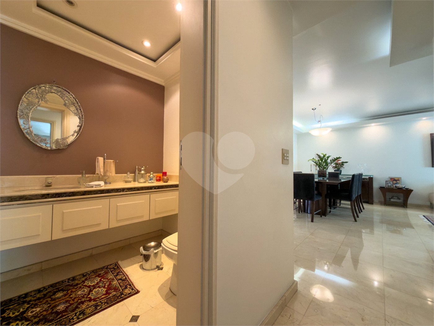 Apartamento com 190 metros 3 suítes 4 vagas de garagem