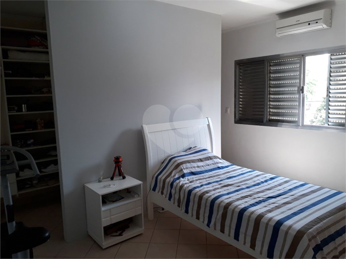 Sobrado á venda 222m² 3 quartos na região do metrô Guilhermina Esperança, Penha