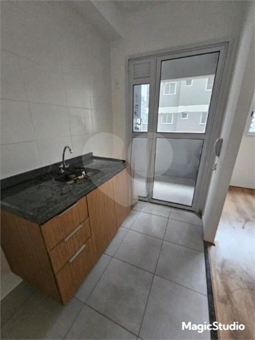 Apartamento com 38m², 2 dormitórios, à venda no Parque Bristol.