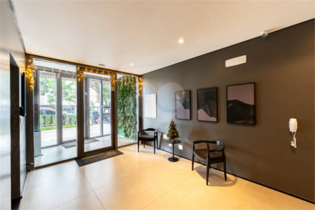 LINDO STUDIO DE 32M² PRÓXIMO DE TUDO
