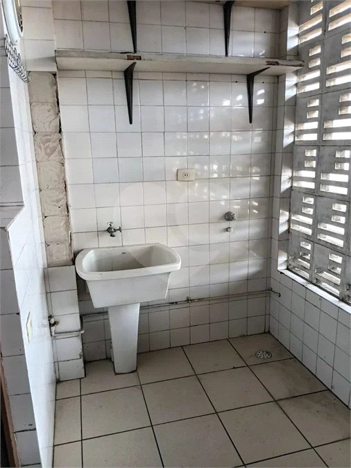 Apartamento à venda ou para alugar com 2 quartos, sendo 1 suíte,  no Centro, São Roque, SP