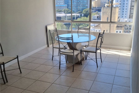 Apartamento 100M2 com 3 dormitórios sendo 1 suíte no melhor do Jardins
