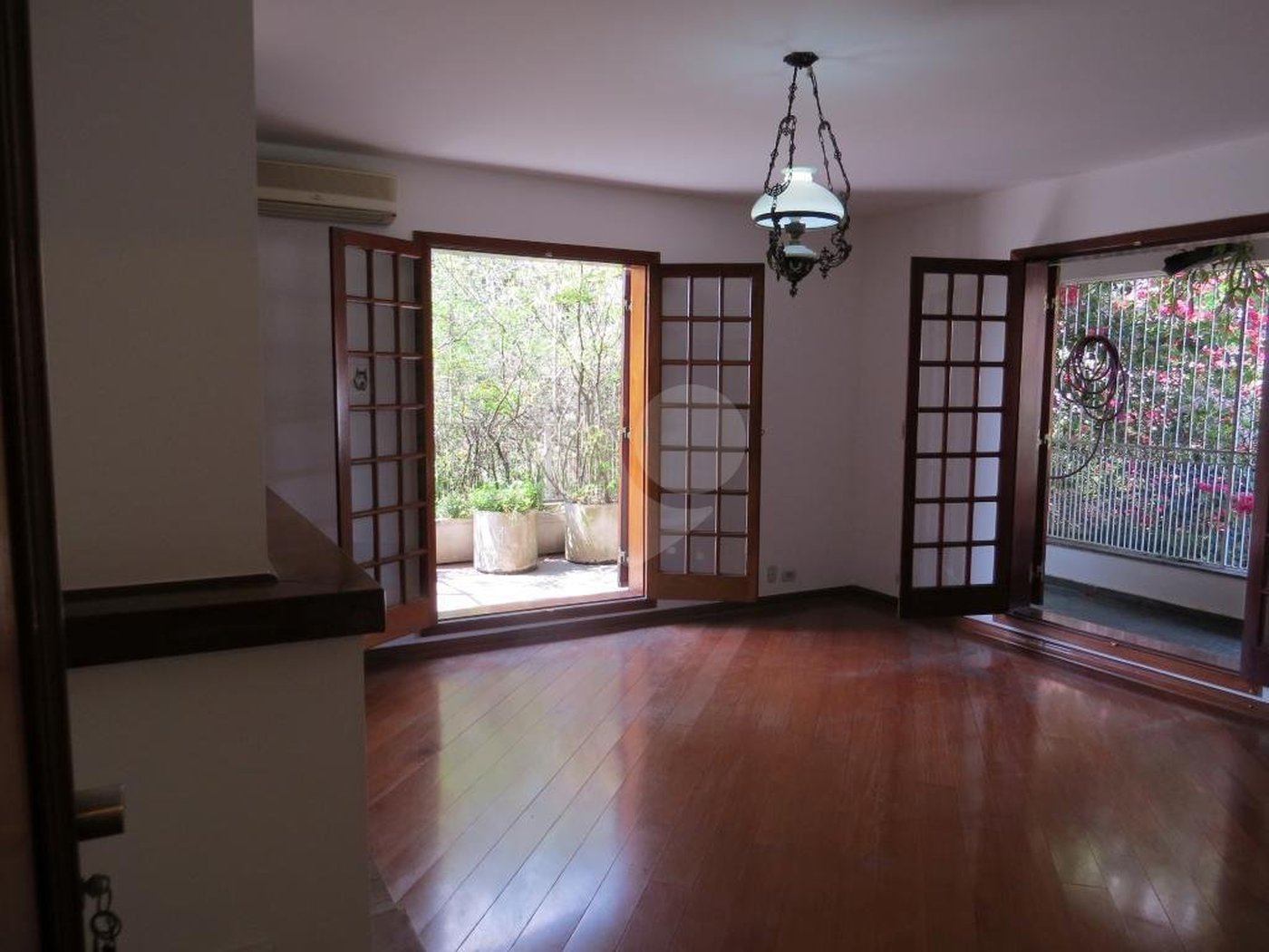 Casa de Vila à venda com 4 suítes em Morumbi, São Paulo, SP