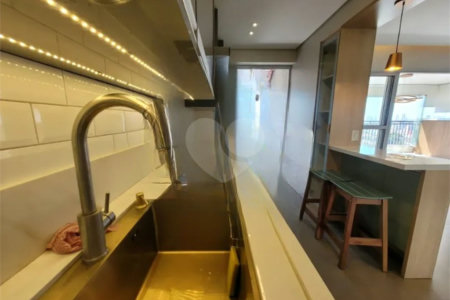 Apartamento à venda com 3 quartos, sendo 2 suítes, em Cambuci, São Paulo, SP