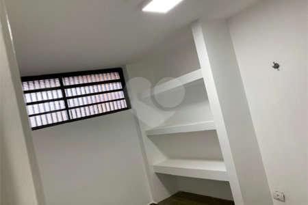 Imóvel Comercial á venda em São Carlos, rua São Sebastião.