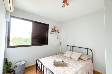Apartamento de 80m² a venda e locação em Moema - 02 dorm, 02 Banheiros 01 Vaga