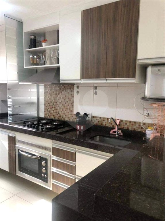 Apartamento no Condomínio Spazio Monte Royal .