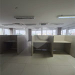 SALA COMERCIAL DE 90 M² COM 12 BAIAS, SALA DE REUNIÃO, AR-CONDICIONADO CENTRAL E 2 VAGAS!