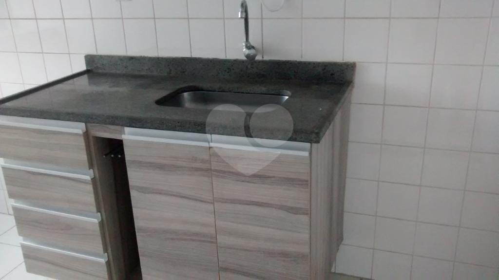 Ótima cobertura com 3 dormitórios,1 suíte, Condomínio com lazer e ótima localização.,