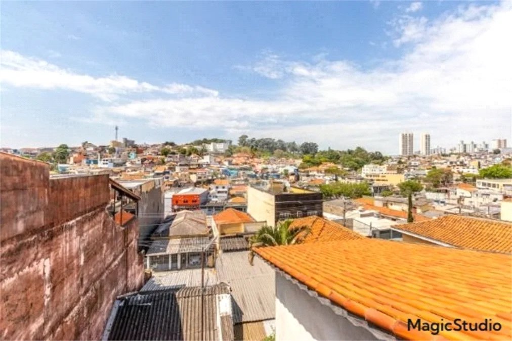 Casa com 175m², 4 dormitórios, sendo 3 suítes, 2 vagas de garagem, à venda na Vila Formosa.