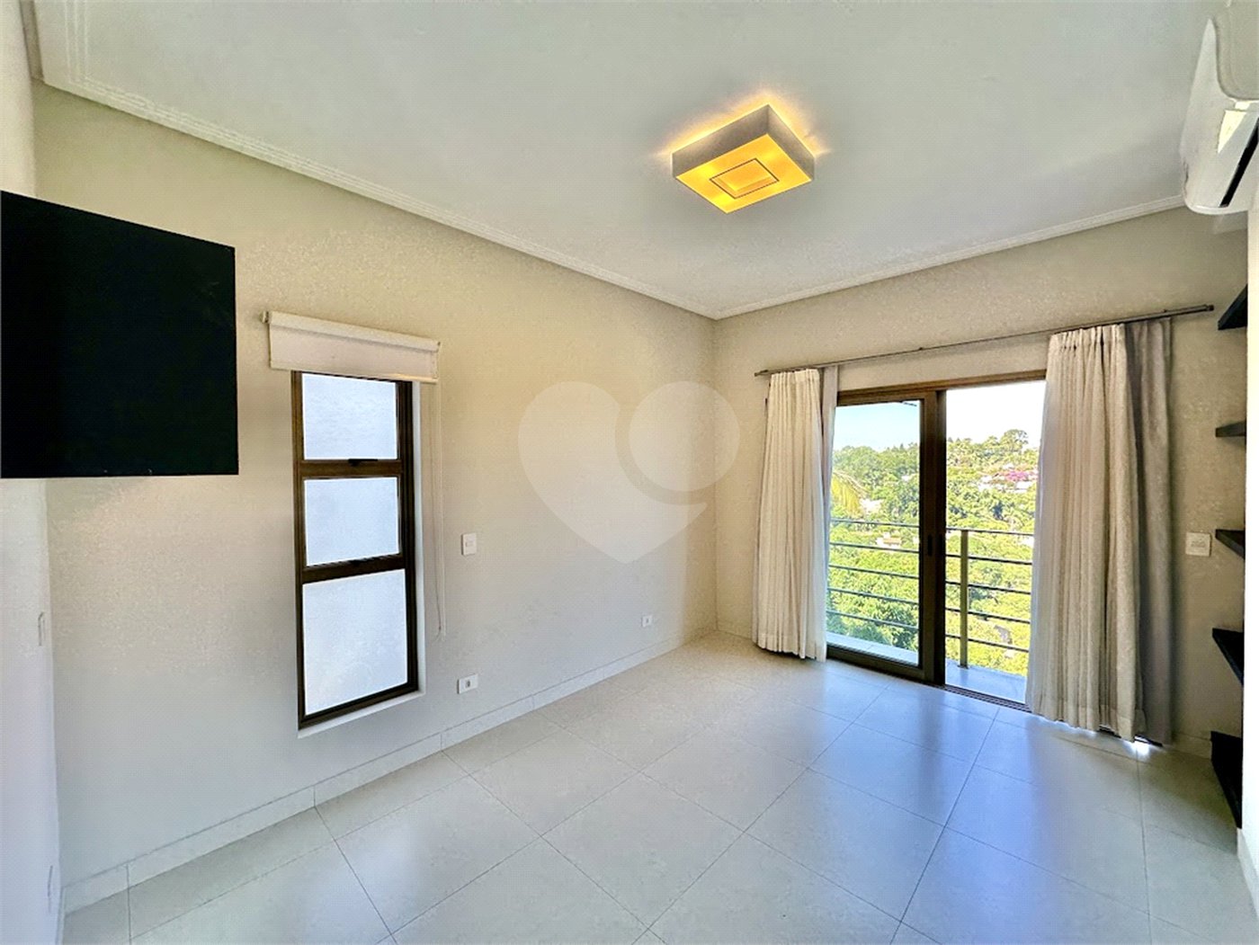 Casa á venda - Granja Viana