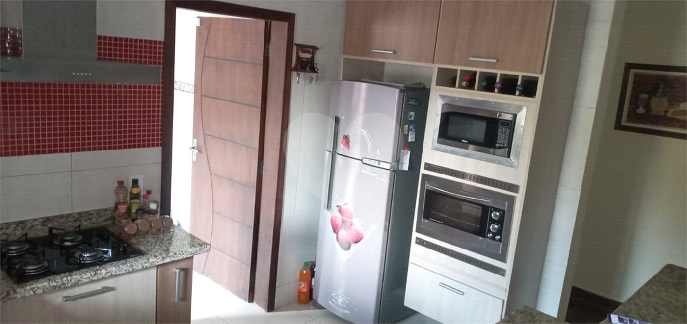 Chácara à venda com 3 quartos, sendo 2 suítes,  em Monterrey, Louveira, SP