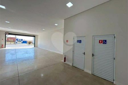 SALÃO COMERCIAL 285 m² COM MEZANINO PARA LOCAÇÃO / VENDA
