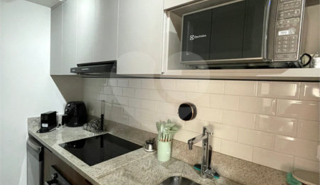 Apartamento à venda ou para alugar com 1 suíte em República, São Paulo, SP
