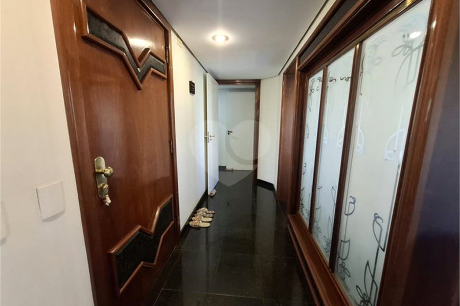 Apartamento, a venda, com 300m² de área privativa, 4 suítes, 4 vagas - Santana / SP