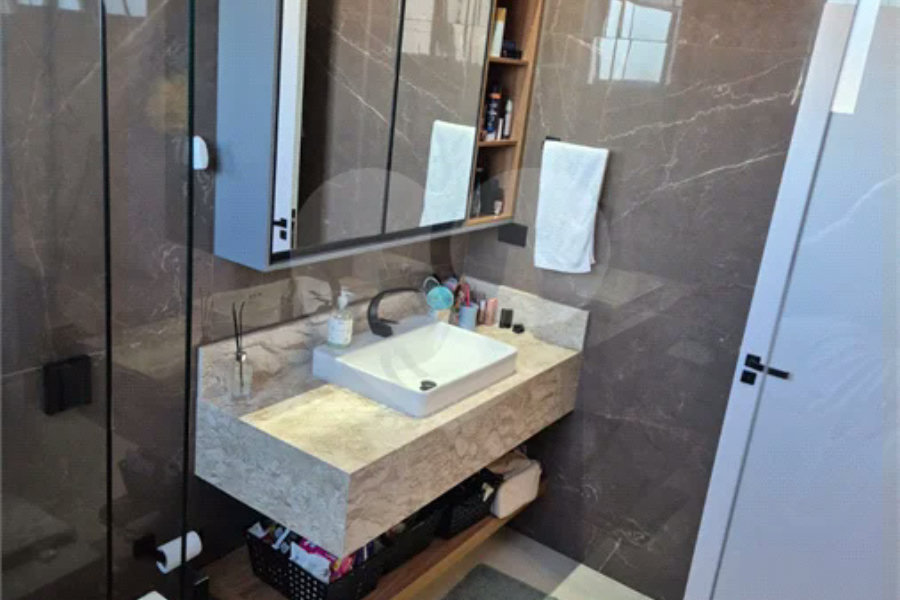 Casa de Alto Padrão para Alugar com Lazer Completo, Tecnologia e Sustentabilidade