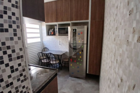 Casa 2 dormitórios e 1 vaga de garagem no Botujuru