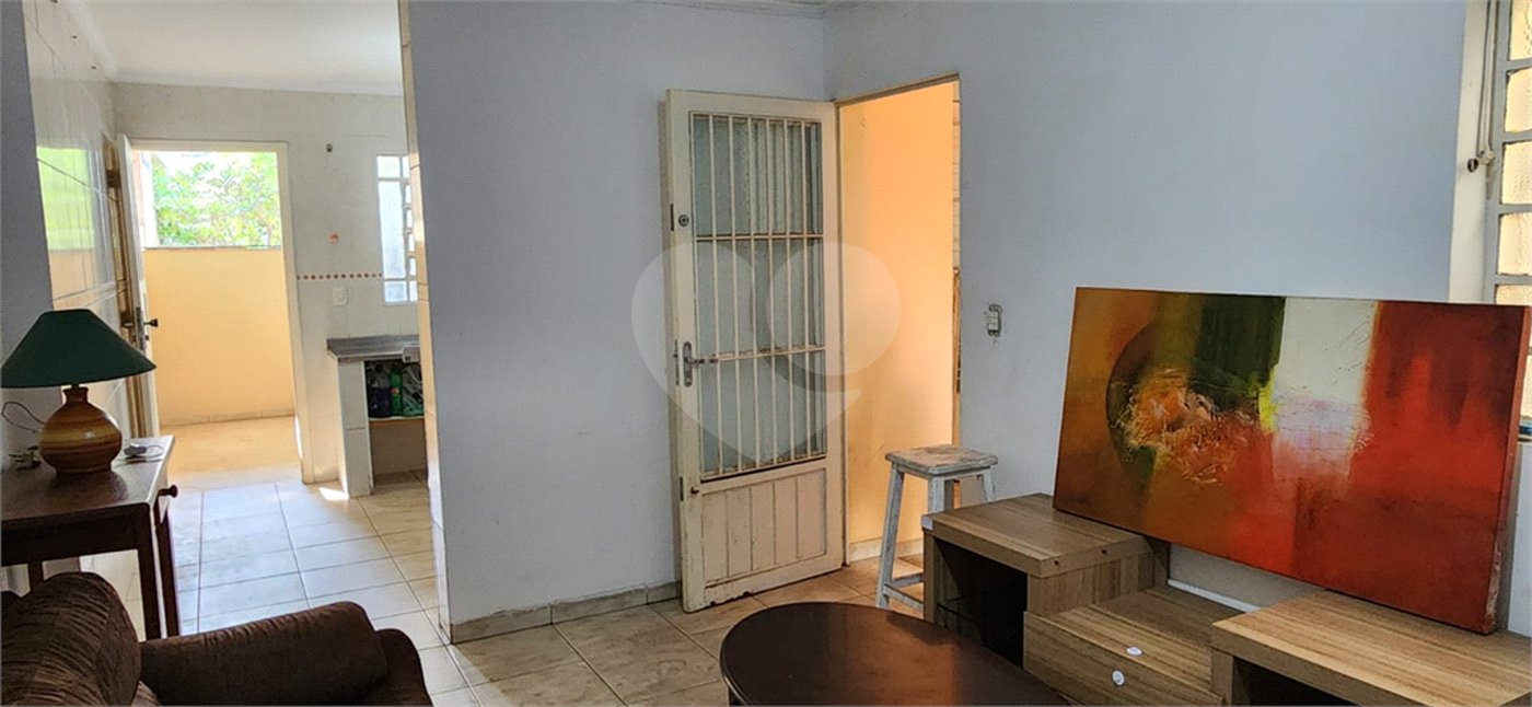 Casa térrea com duas edículas para venda - Saúde, SP.