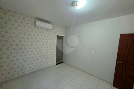 Sobrado 3 quartos 1 suíte e área de lazer