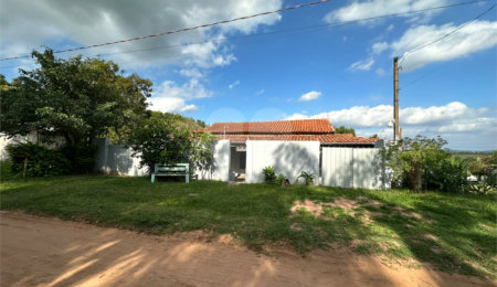 Casa à venda com 3 quartos em Lagoa Dourada, Brotas, SP