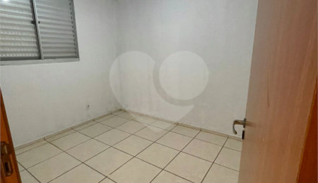 Apartamento à venda com 2 quartos em Parque Fehr, São Carlos, SP