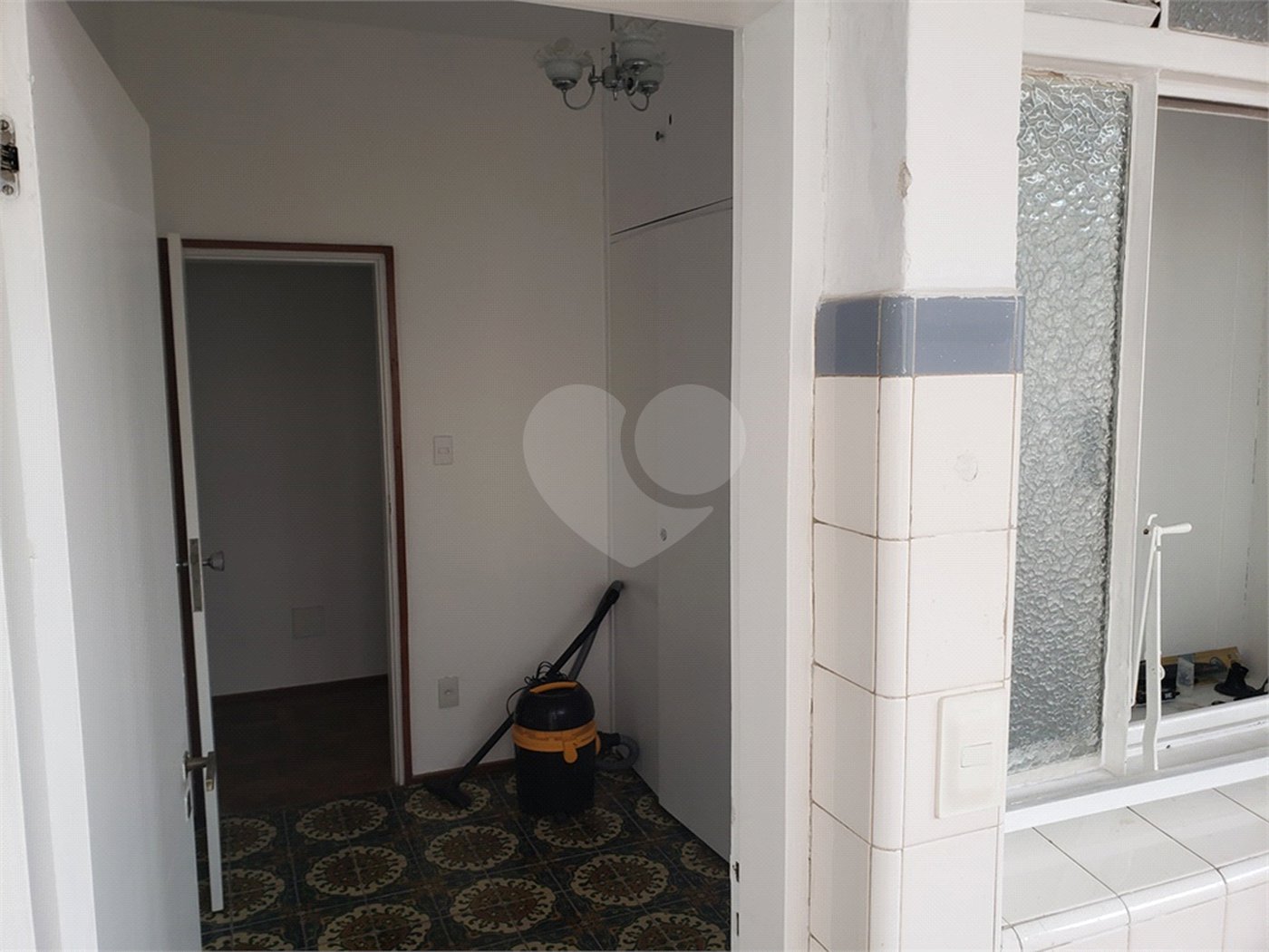 Apartamento para venda ou locação, 4 quartos (1 suíte), na Bela Vista, R Cincinato Braga