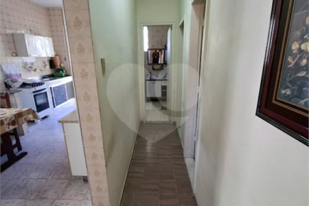 Ó TIMO CASA COM 3 QUARTOS E TERRAÇO EM CONTOMINIO FECHADO
