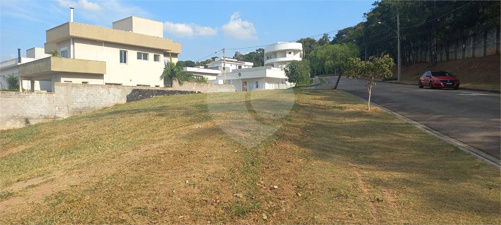 Terreno à Venda no Condomínio Santa Isabel 1