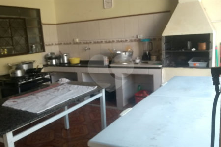 Casa térrea para venda ou locação no Santa Felícia.