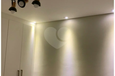 Apartamento à venda na Frei Caneca, 28 m², 1 quarto