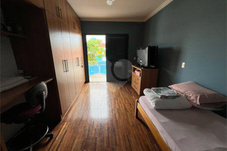 Casa a venda com 5 quartos em São Carlos