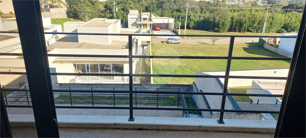 Luxuoso Sobrado com 4 Suítes