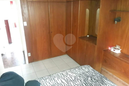 Apartamento para locação na Saúde de 80m² com 2 dormitórios.
