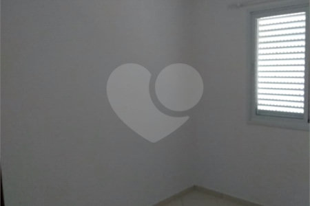 Indaiatuba - Venda - Apartamento no Condomínio Portal das Flores com 64 m², 3 dorms, sendo 2 com armários planejados, , WC social, cozinha planejada e totalmente integrada com a lavanderia, varanda, , 02 vagas de garagem. Excelente localização, a poucos metros do Shopping Polo, mercados, padaria,